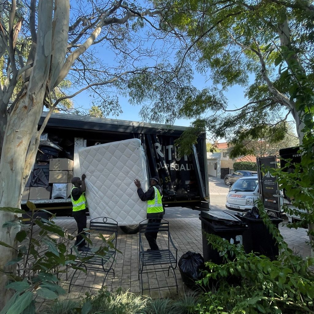 HOUSEHOLD MOVE: JHB LOCAL