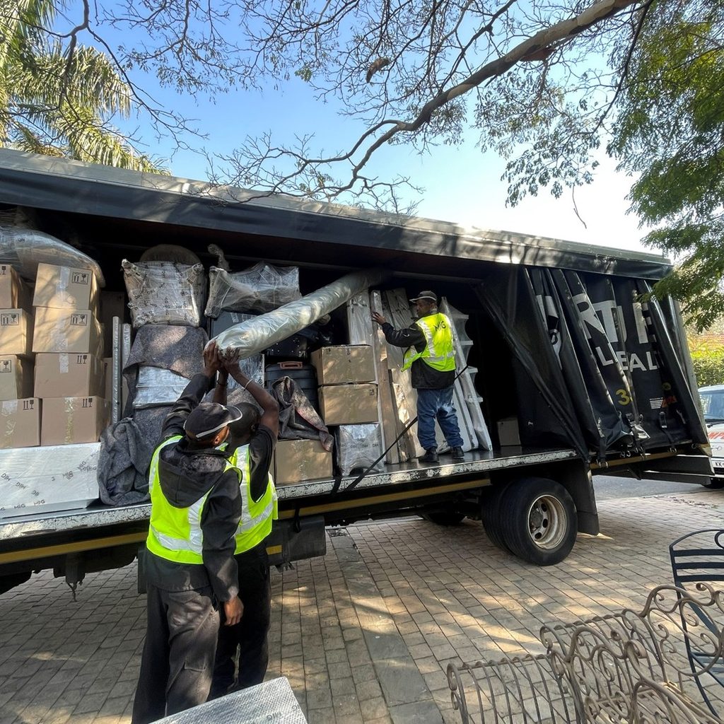 HOUSEHOLD MOVE: JHB LOCAL